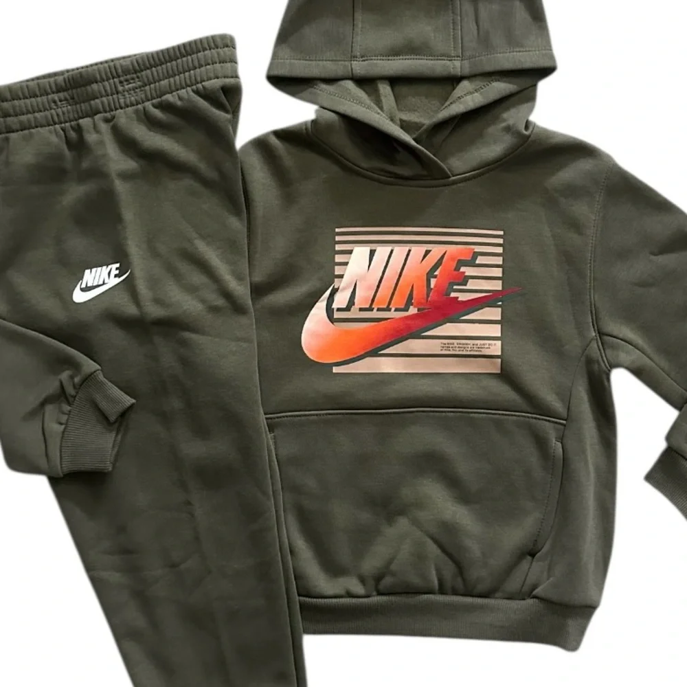 Nike Boys Size 6 Hooded Sweatshirt & Jogger Pants Olive Green 2PC Set NWT